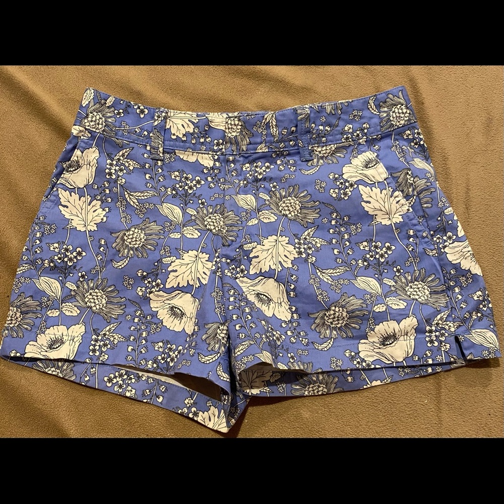 Gap City Shorts, Blue Floral, Mid-Rise, Size 2.  Excellent condition.